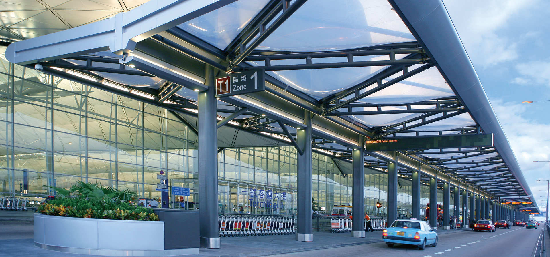 Hong Kong International Airport - Departures Kerb Canopy Works